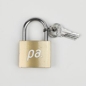 pa. Small Padlock with Keys